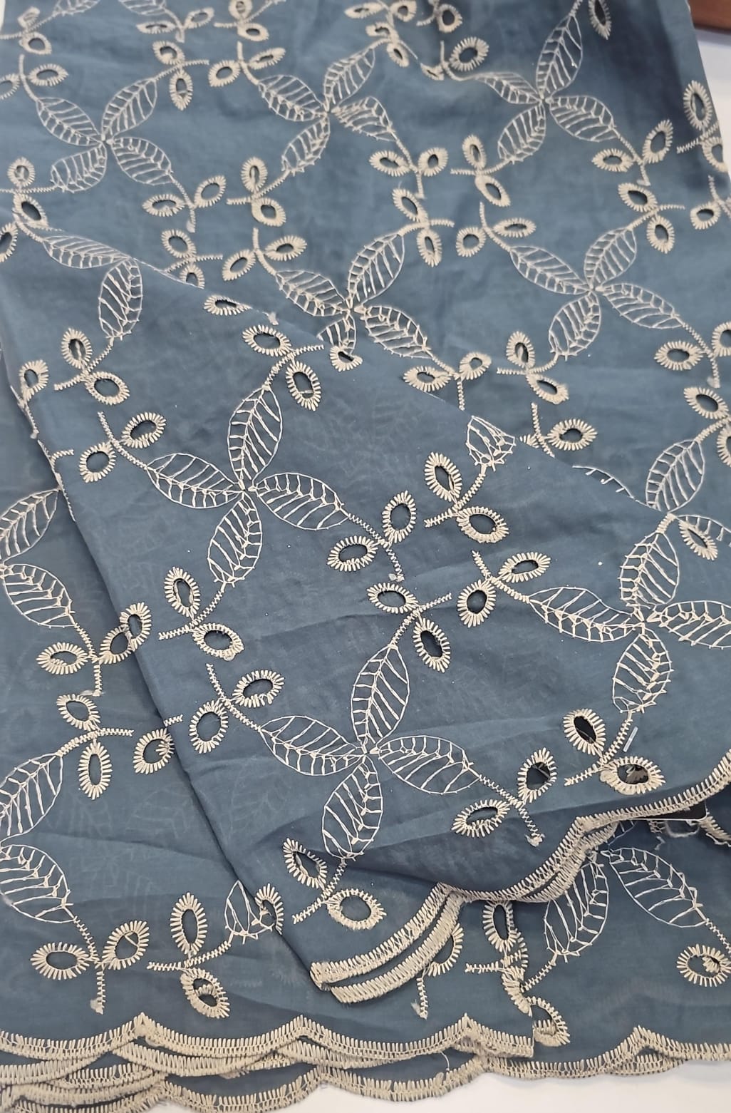 Layse bicolor floral com kaki  - Largura 1,40 m x Comprimento 2,40 m 