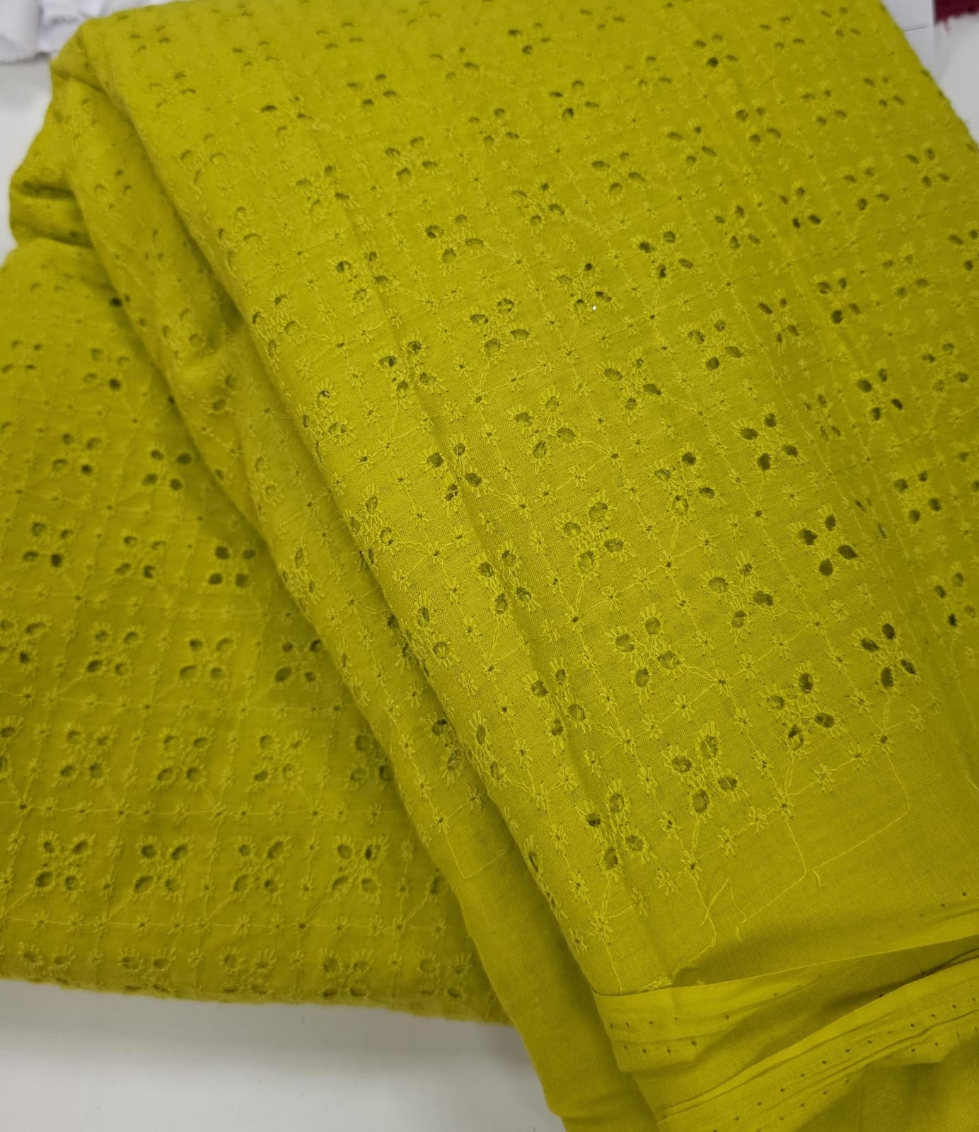 Layse verde abacate - Comprimento 4,50 m x Largura 1,35 m 