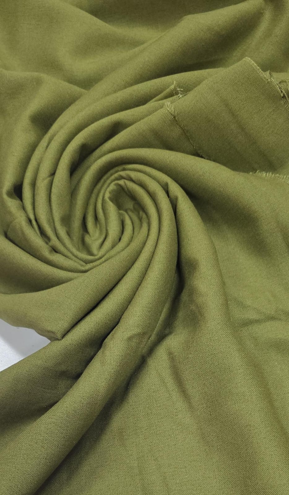 Linho com viscose verde militar - Comprimento 3 m x Largura 1,40 m