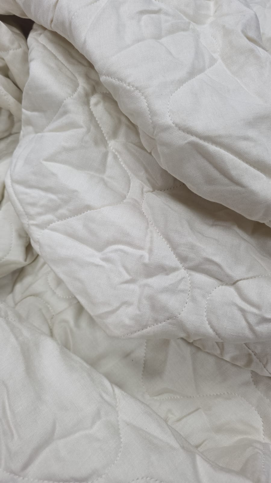 Linho misto matelado cru- Comprimento 2 m x Largura 1,40 m  