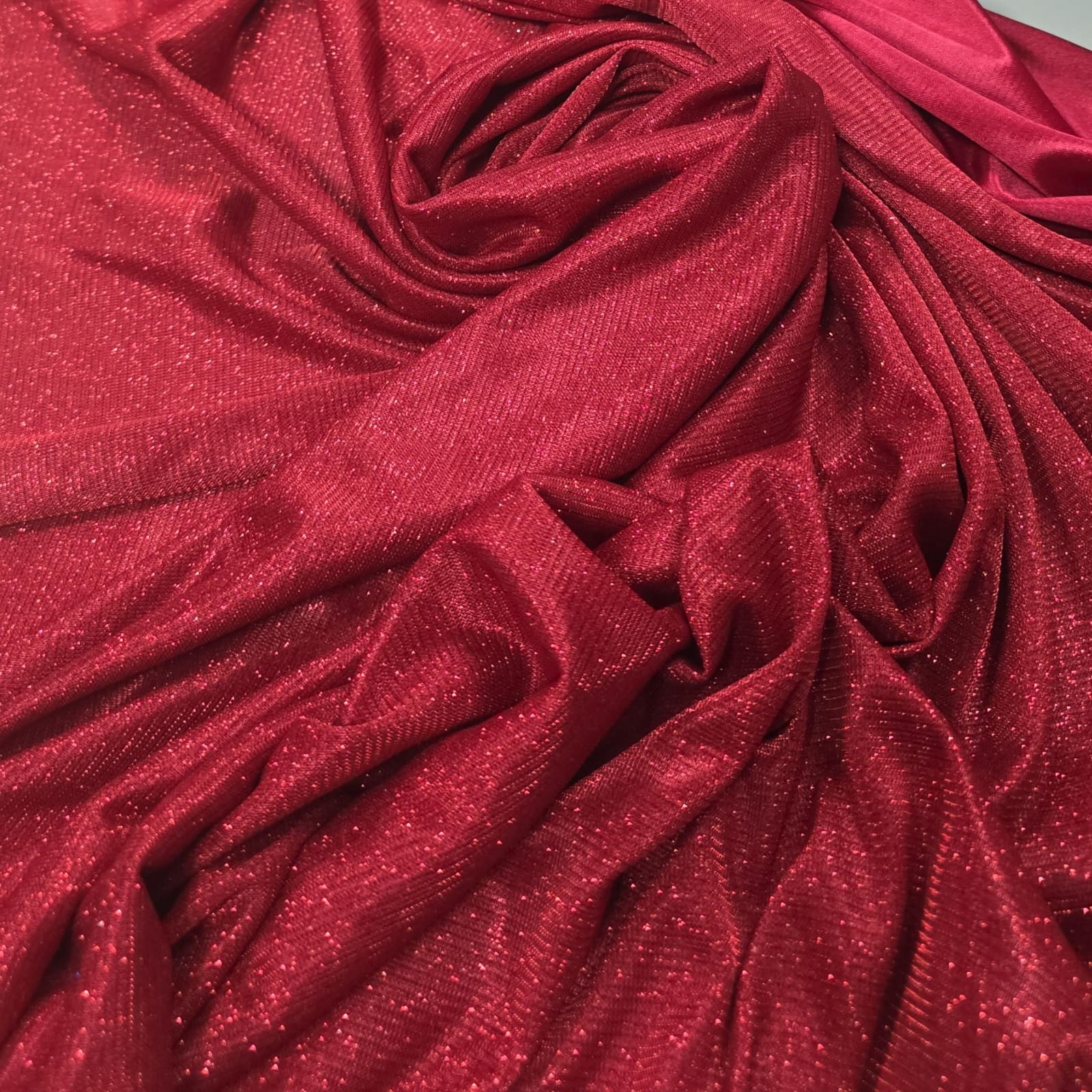 Malha Lurex Vermelho Modelo 22064 - Comprimento 1,30 m x Largura 1,40 m