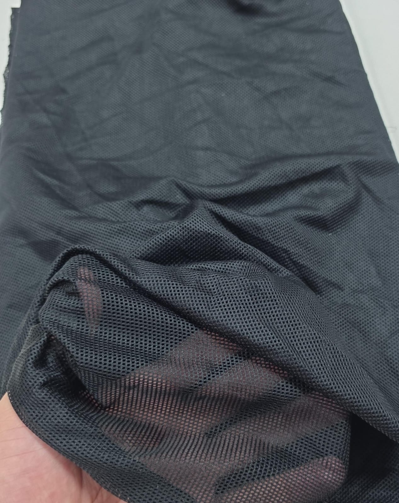 Malha Techno Preto- Comprimento 1,80 m x Largura 1,50 m