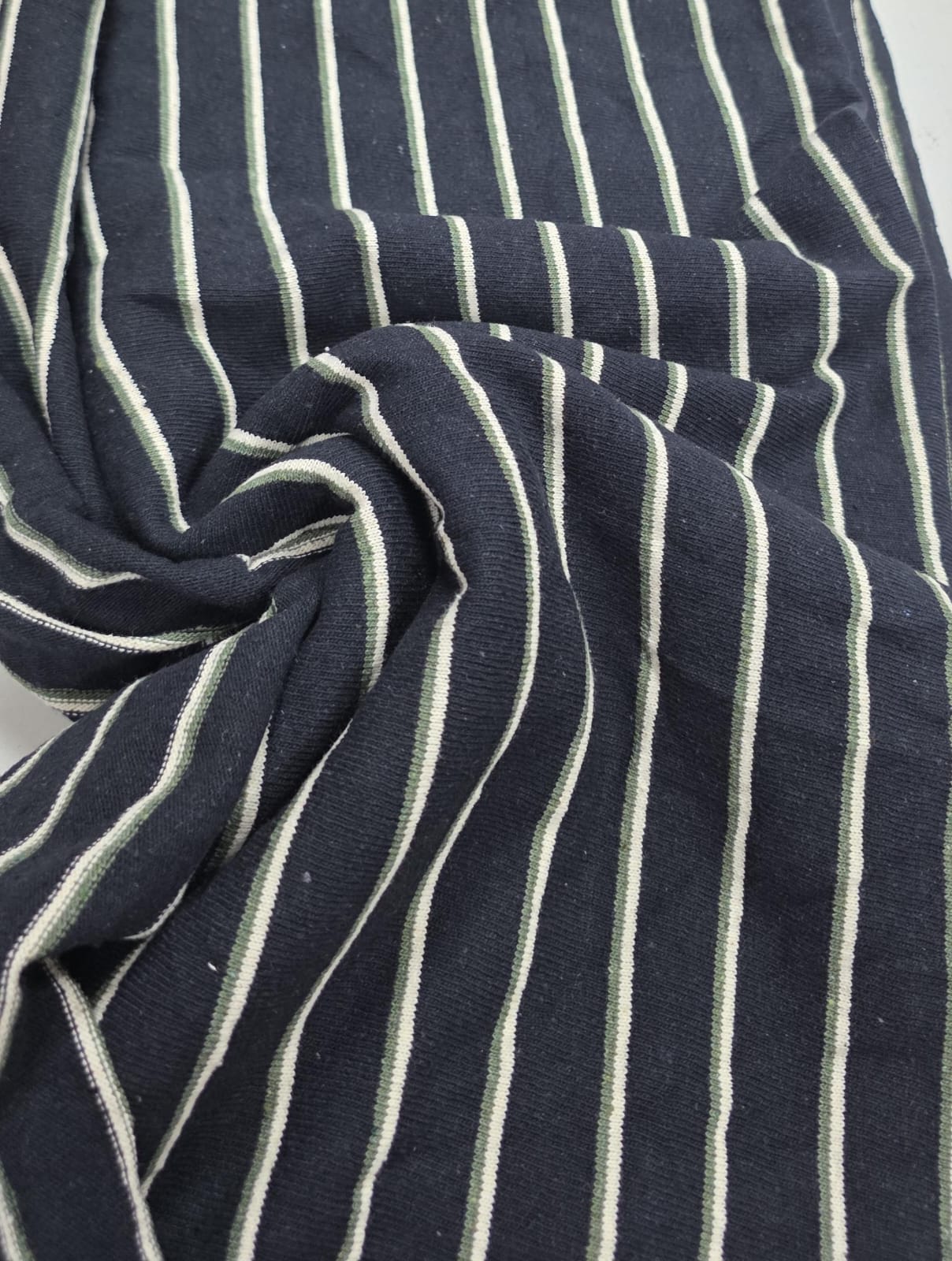 Malhão listrado 100% algodão dalila textil- x Comprimento 3 m x Largura 1,30 m -