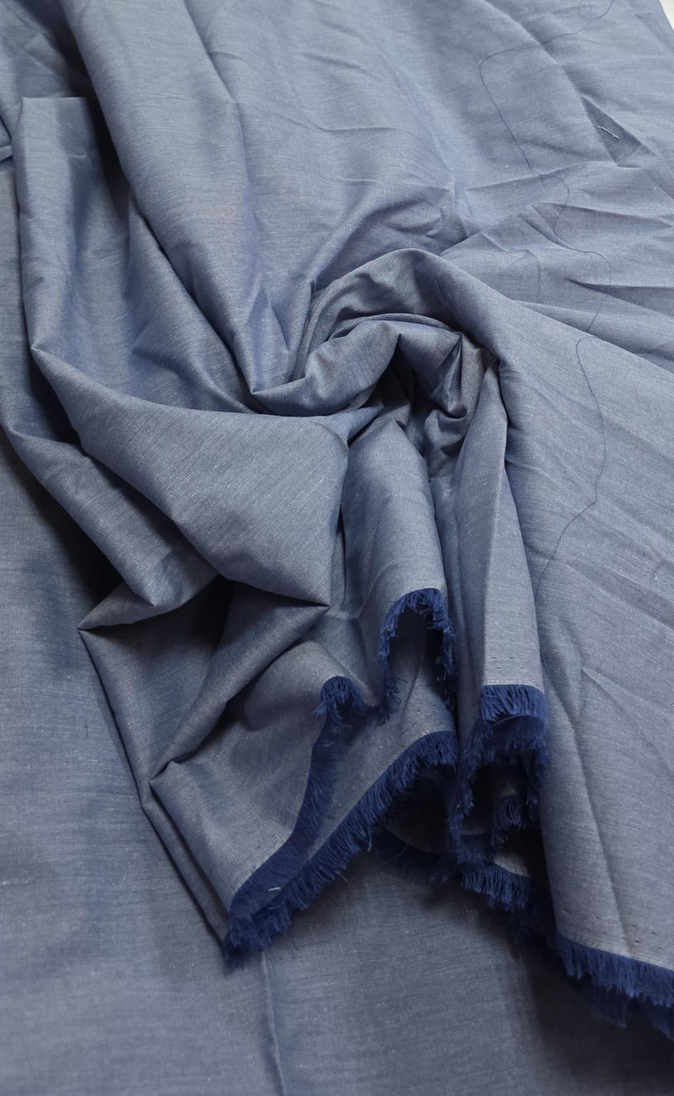 Mescla chambray 100% algodão azul - Comprimento 3,50 m x largura 1,47 m