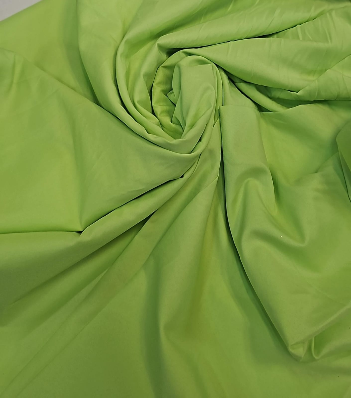 Micro fibra com elastano maça verde - Largura 1,50 m x Comprimento2,50 m 