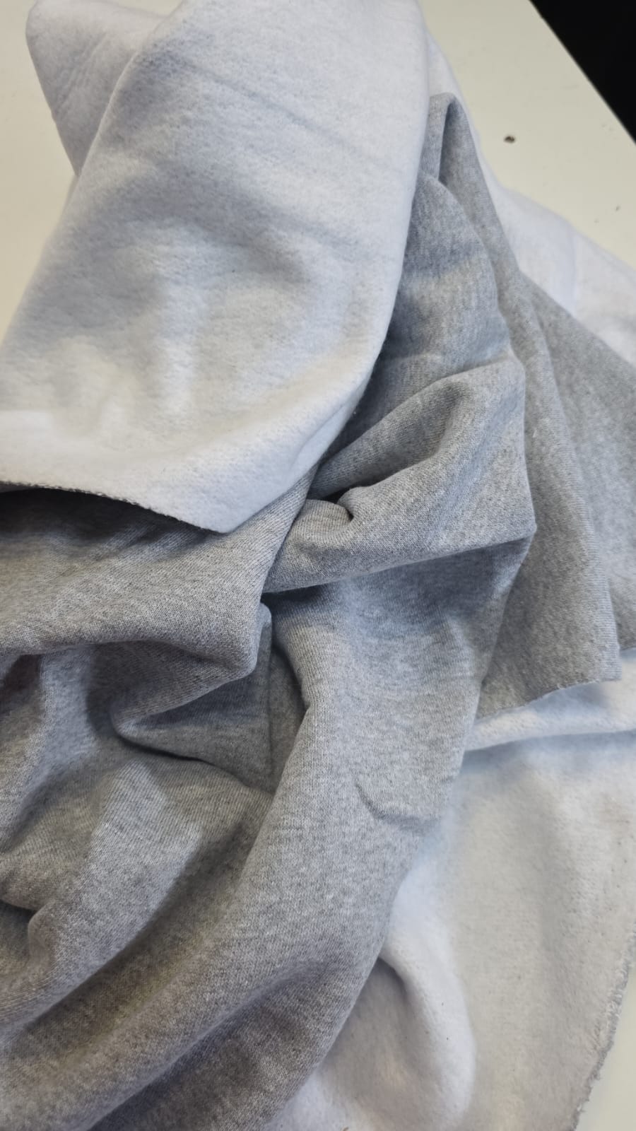 Moletom pesado dalila cinza - Comprimento 1 m x Largura 1,90 m