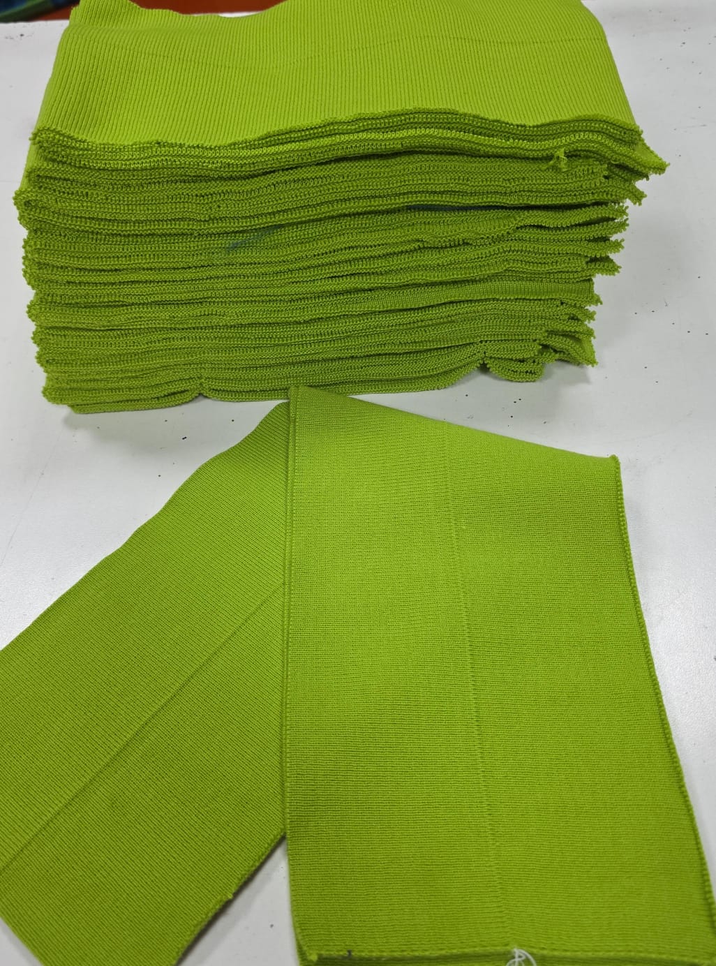 Retilínea tritex verde limão Kit com 10 unidades   - Comprimento 1 m x Largura 15 cm 