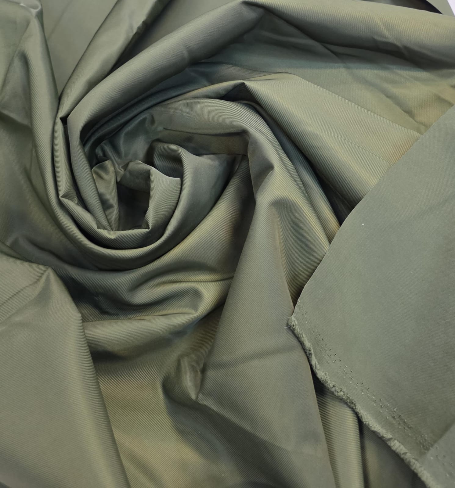 Sarja Blend Zion verde musgo - Comprimento 2 m x Largura 1,60 m 