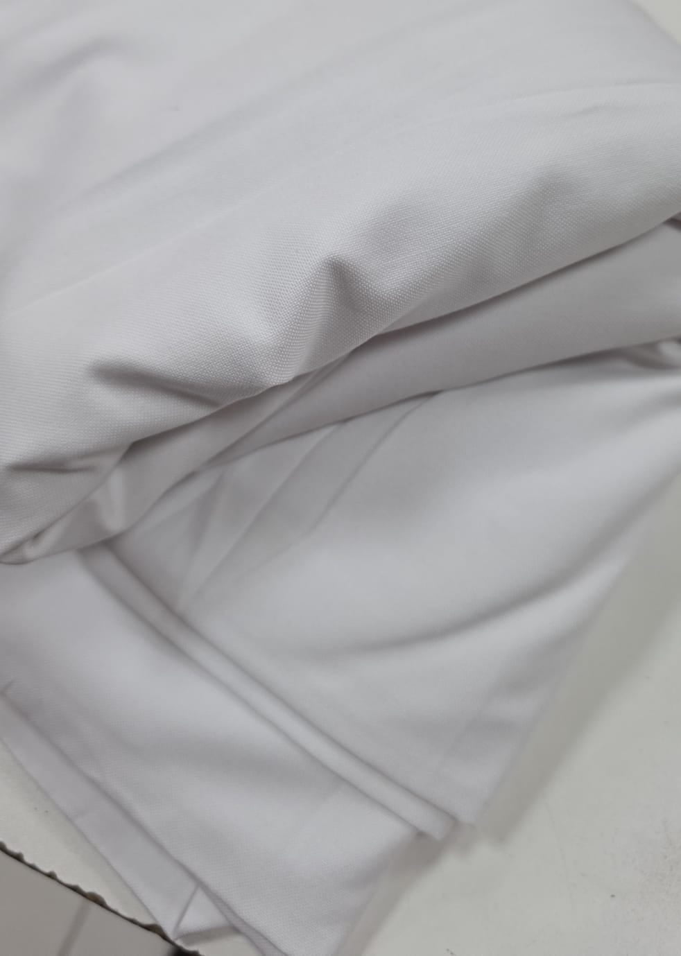 Tricoline premium com manchas branco - Largura 9 m x Largura 1,40 m