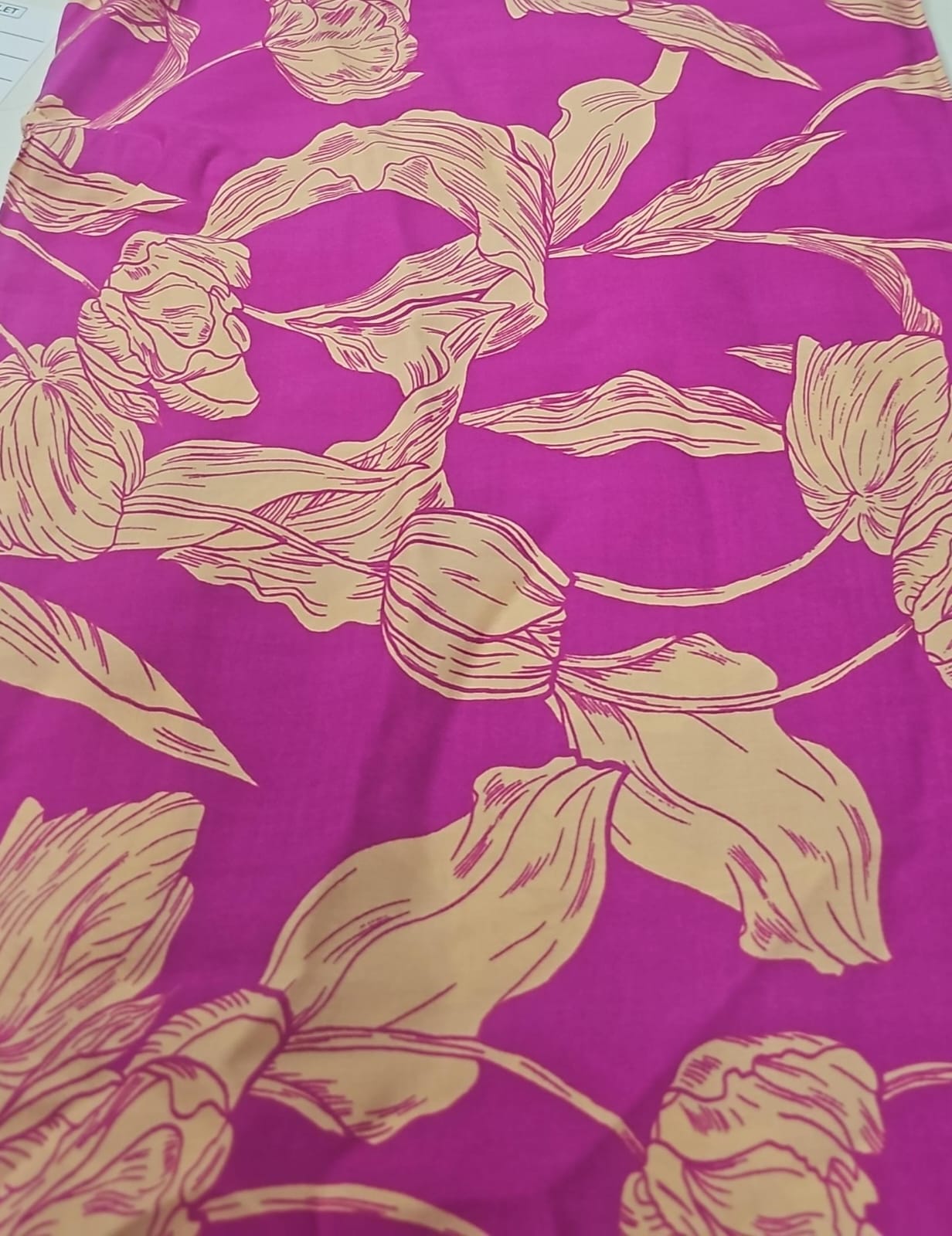 Viscose estampada pink com amarelo  - Largura 1,45 m x Comprimento 5 m 