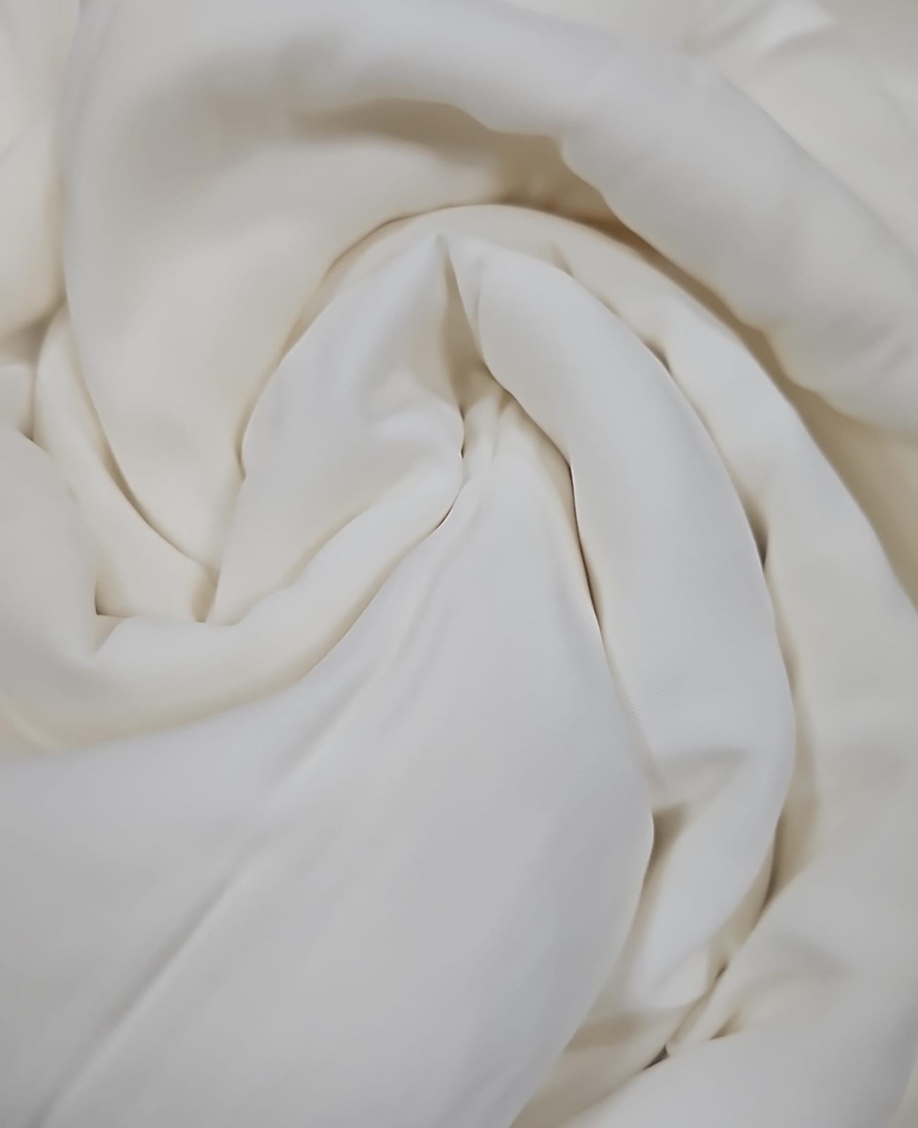 Viscose pesada cupro OFF WHITE! - Largura 1,45 m x Comprimento 5 m 