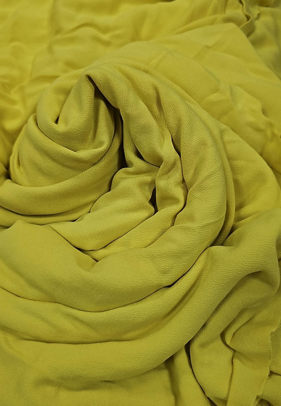 Viscose marroquina amarelo lima  - Largura 1,48 m x Comprimento 5 M