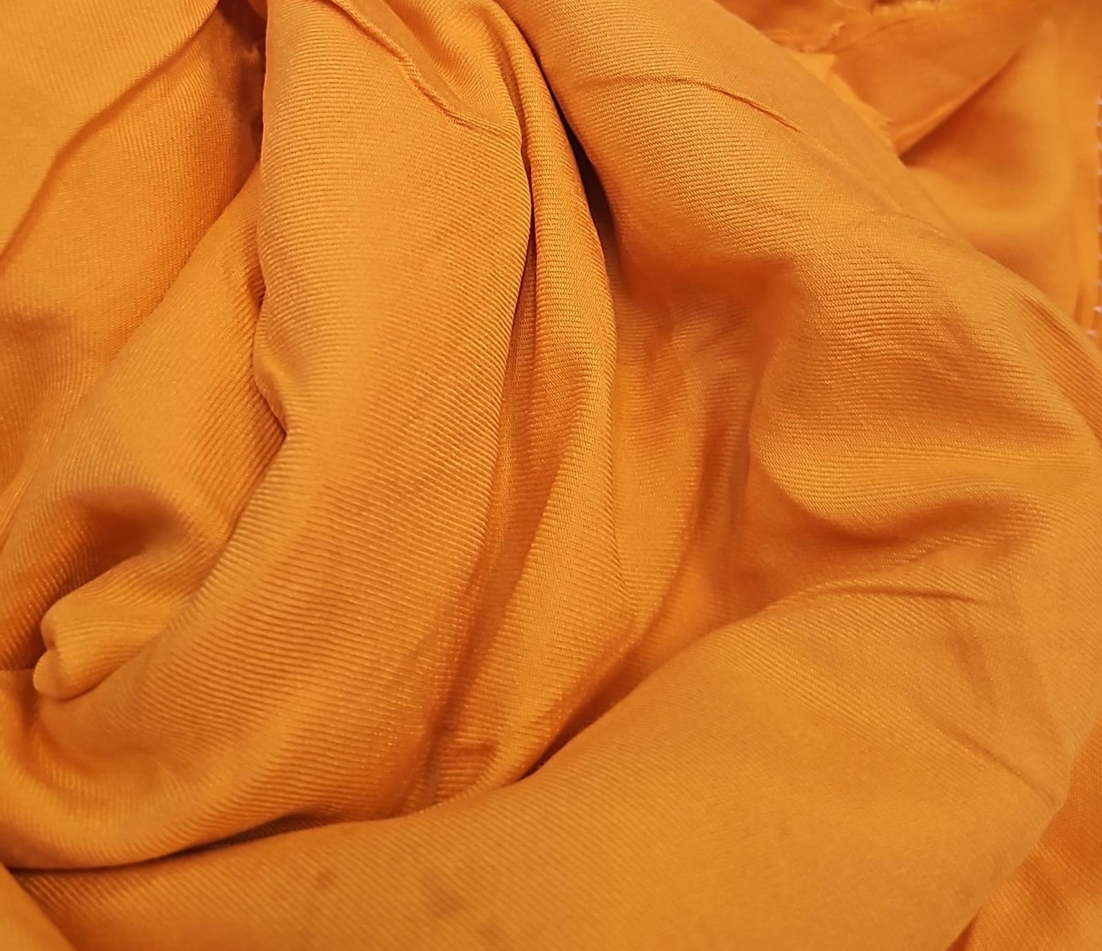 Viscose sarjada laranja - Largura 1,40 m x Comprimento 3,50