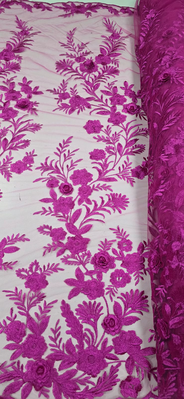 Renda Bordada London 3D Fucsia Modelo 14