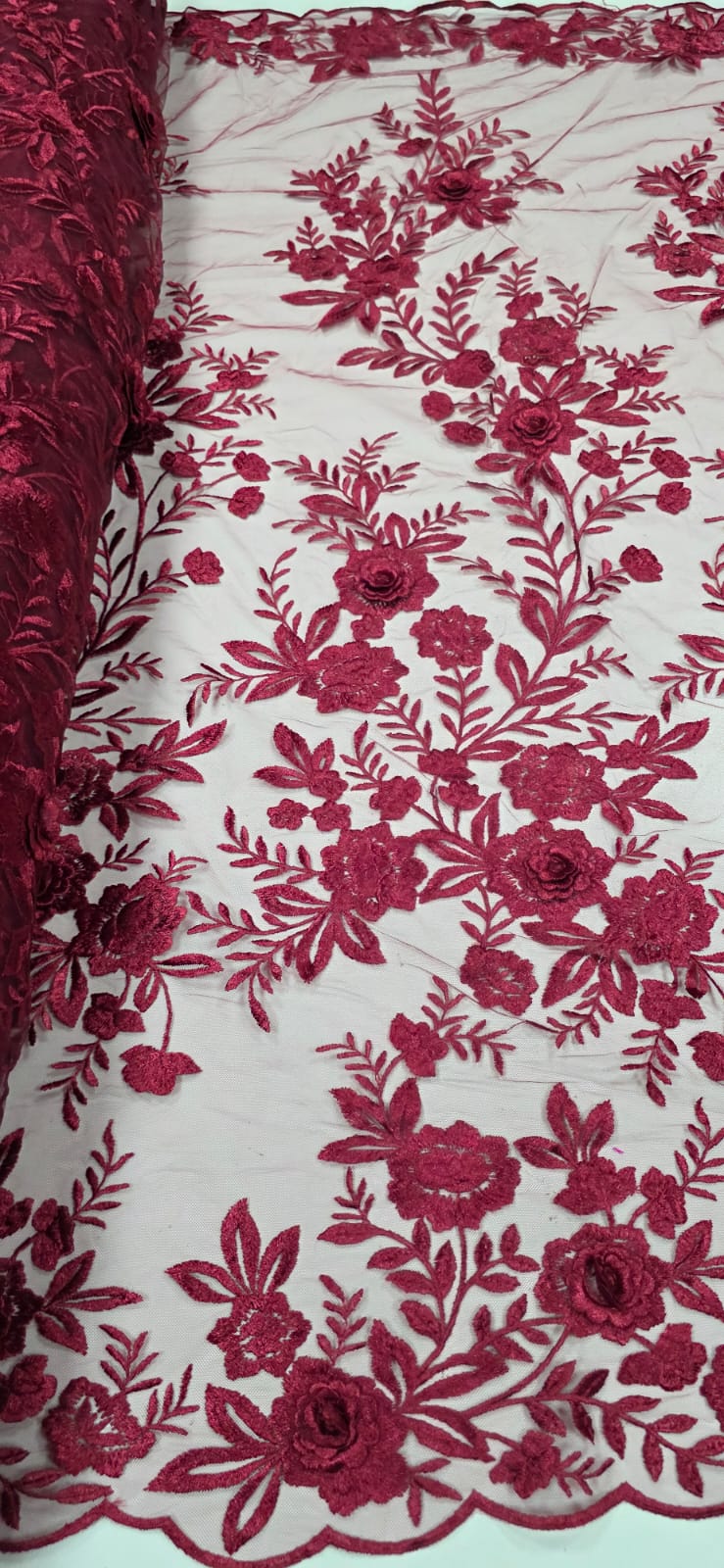 Renda Bordada London 3D Marsala Modelo 17