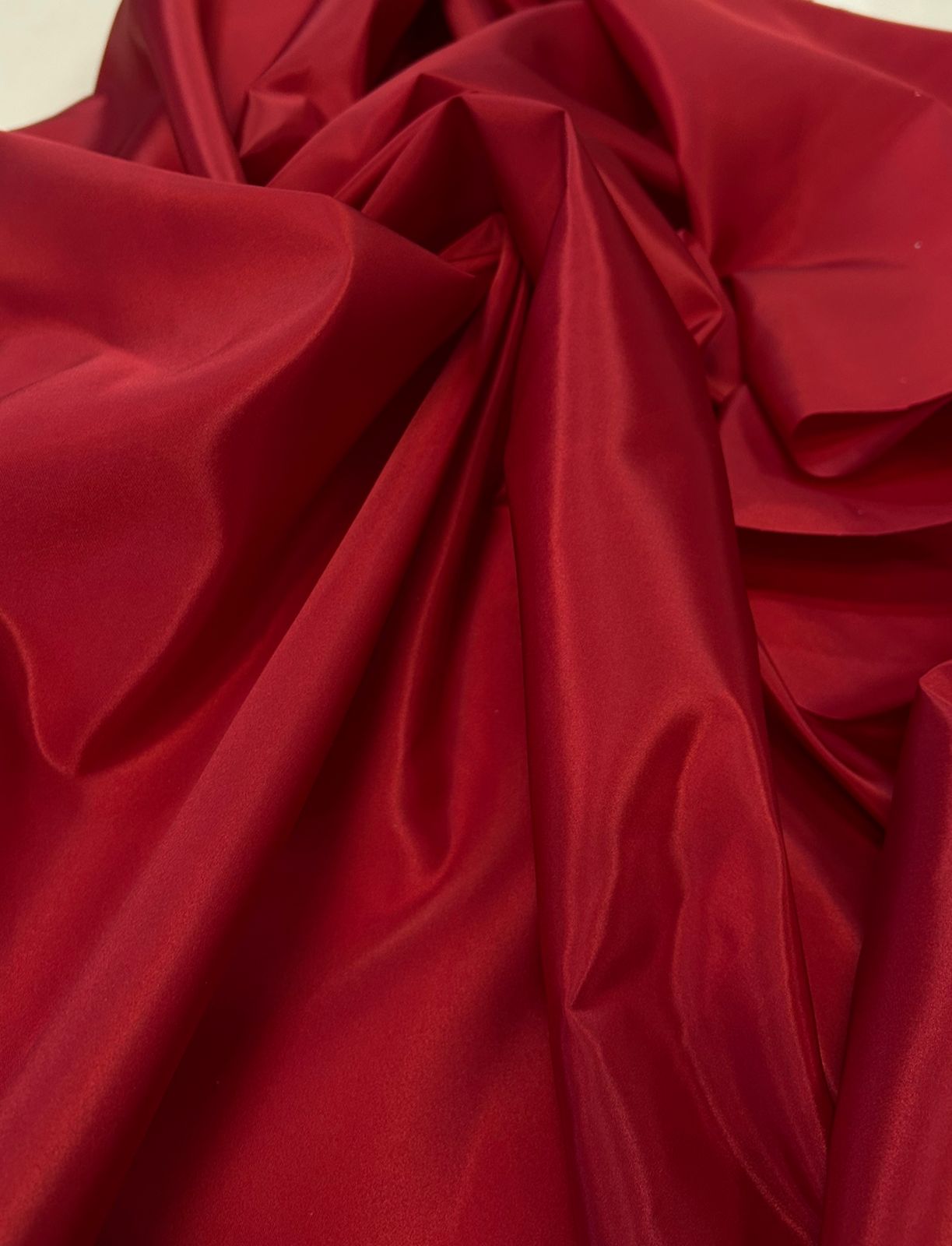 Tafetá Indiano Toque de Seda Vermelho Cereja