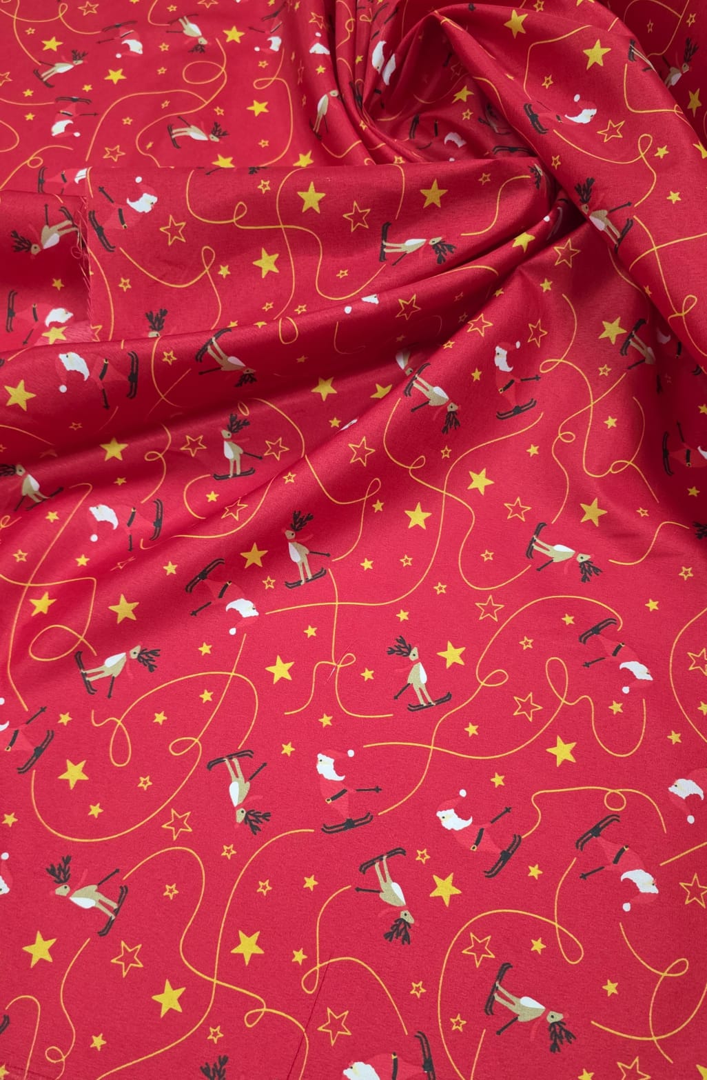 Tergal Natalino Esquis Fundo Vermelho 11