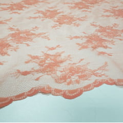 Renda Francêsa Tipo Chantily com Bico Coral Claro -  Largura 1,45 m x Comprimento 5 m
