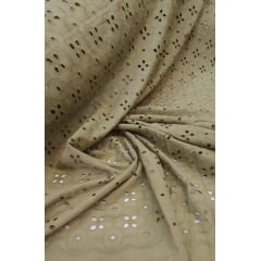 Layse Bordada Verde Oliva Claro Modelo CO991 - Largura 1,40 m x Comprimento 0,80 cm