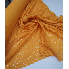 Layse Bordada Amarelo Gema Modelo A-961 - Largura 1,40 m x Comprimento 1,50 m 
