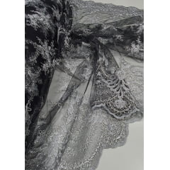 Tule Bordado Europa Flores Preto com Fio Metálico Prata Desenho 36 - largura 1,30 m x Comprimento 3,50 m 