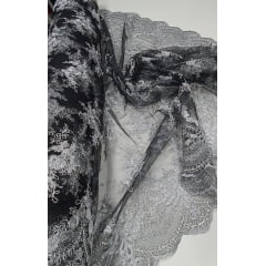 Tule Bordado Europa Flores Preto com Fio Metálico Prata Desenho 36 - largura 1,30 m x Comprimento 3,50 m 