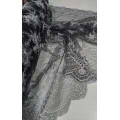 Tule Bordado Europa Flores Preto com Fio Metálico Prata Desenho 36 - largura 1,30 m x Comprimento 3,50 m 