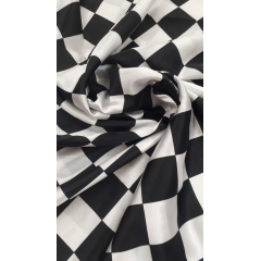 Cetim Losangos Preto e Branco - Largura 1,47 m x Comprimento 4 m 