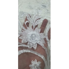 Tule Bordado 3D Branco Modelo FA20 - Largura 1,40 m x Comprimento 2,50 m 