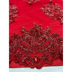 Tule Bordado Coreano Com Pedrarias Vermelho Cereja e Fio Metálico Dourado  - Largura 1,35 x Comprimento 0,70 cm