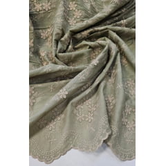 Layse Bordada Barrada Premium 3D Bicolor Floral Verde Oliva - Largura 1,40 m x Comprimento 1,50 m 