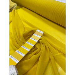 Mousseline Lisa Toque de Seda Amarelo Ouro  COM UMA MANCHINHA- Largura 1,47 m x Comprimento 1,35 m 