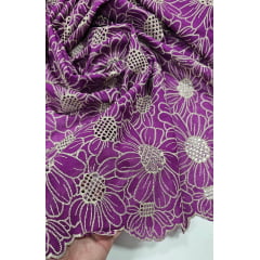 Layse Bordada Bicolor Margaridas Fundo Fucsia com Bordado Kaki - Largura 1,30 m x Comprimento 2 m