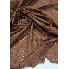 Layse Bordada Marrom Modelo I82   - Largura 1,35 m x Comprimento 3 m 