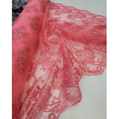 Tule Bordado Europa com Fio Metálico Rosa Chiclete Modelo 34 - Comprimento 0,50 cm x Largura 1,30 m 
