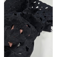 Layse Richelieu Preto  Flores I18    - Comprimento 1 m x Largura 1,30 m 
