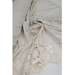 Layse Bordada Barrada em Guipir Creme Modelo I25   - Comprimento 2,50 m x Largura 1,30 m 