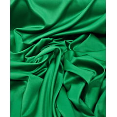 Crepe Amanda Liso Verde Bandeira - Comprimento 3 m x Largura 1,50 m 