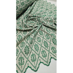 Linho Misto Bordado Imperiale Verde - Comprimento 1,50 m x Largura 1,30 m