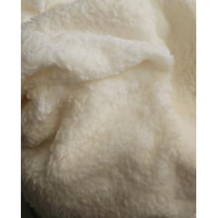 Sherpa Creme COM SUJEIRA  - Largura 1,80 m  x Comprimento 1,10 M 