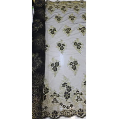 Tule Bordado Europa Preto com Fio Metálico Dourado MCT Modelo 02 FURADO - Comprimento 3 m  x Largura 1,30 m 