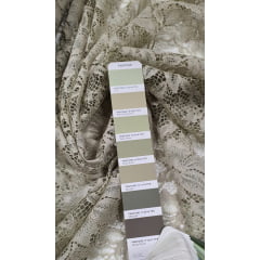 Renda Tipo Italiana com Algodão Verde Oliva Claro - Comprimento 3 m x Largura 1,55 m 