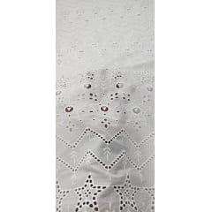 Layse Bordada Premium Off White Lucky - Comprimento 1,50 m x Largura 1,30 m 