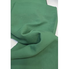 Alfaiataria barbie verde - Comprimento 2,80 m x Largura 1,50 m   