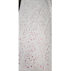 Layse Bordada Premium Off White V22214 - Comprimento 0,95 cm x Largura 1,40 m