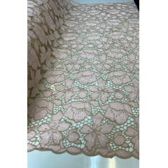 Layse Richelieu Bicolor Rosê com Kaki - Comprimento 1,30 m x Largura 1,35 m Layse Richelieu Bicolor Rosê com Kaki - Comprimento 1,30 m x Largura 1,35 m