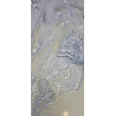 Tule Bordado Liverpool com Bico Branco Modelo 153 - Comprimento 1 m x Largura 1,30 m 