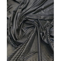 Veludo Canelado com Elastano Preto - Comprimento 5 m x Largura 1,65 m Veludo Canelado com Elastano Preto - Comprimento 5 m x Largura 1,65 m