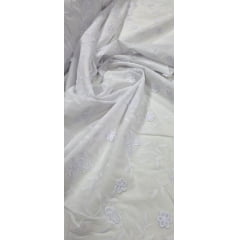 Cambraia Bordada 3D Borboletas Branco  ( COM ACABAMENTO NOS 2 LADOS)   - Comprimento0,95 cm x Largura 1,30 m 