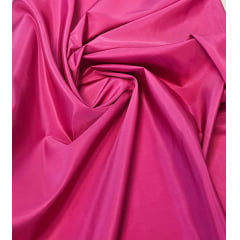 Tafetá Indiano Toque de Seda Fúcsia COM RASGO - Comprimento 1,45 m x Largura 1,45 m